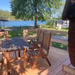 Nr 2 Campingfass Mit Terrasse Und Seeblick خيمة فخمة *